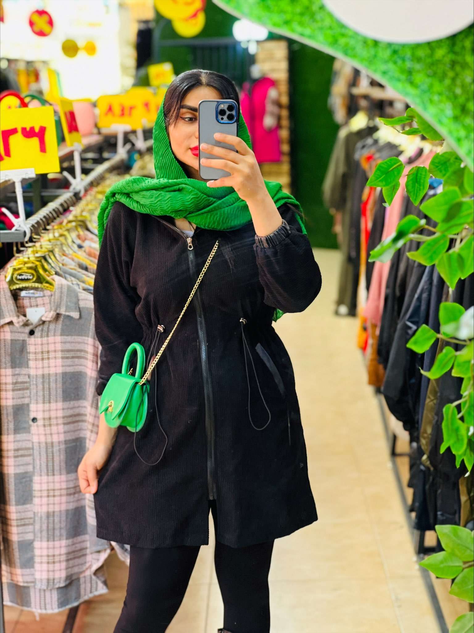 مانتو مخمل کبریتی 1012
